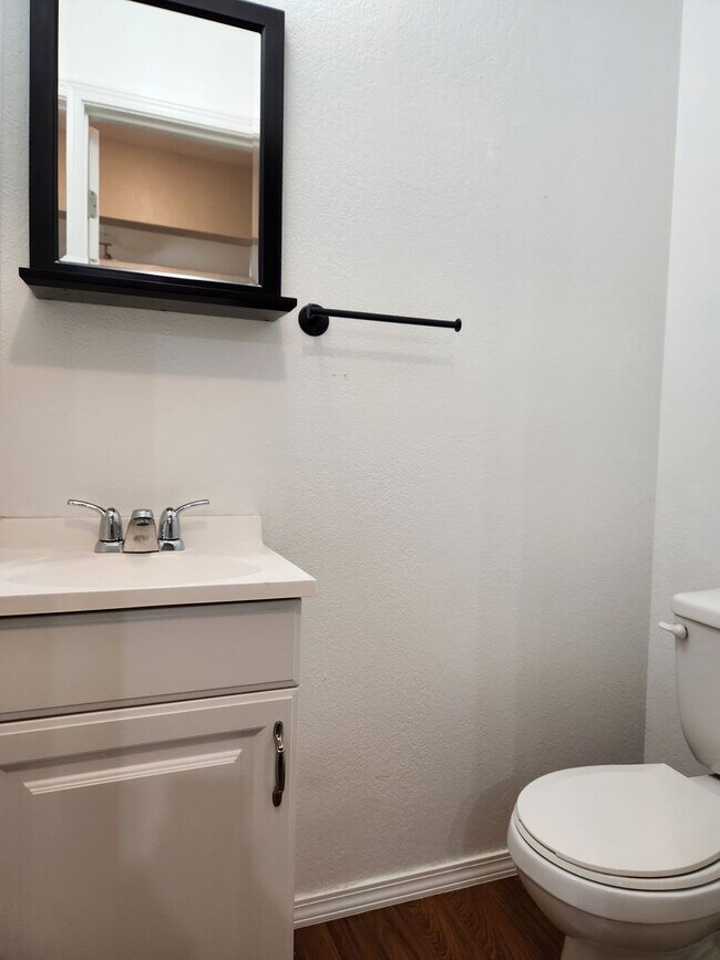 Building Photo - 500 National Ave N