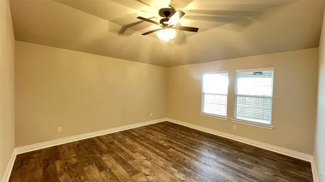 Building Photo - 6110 Coles Ln