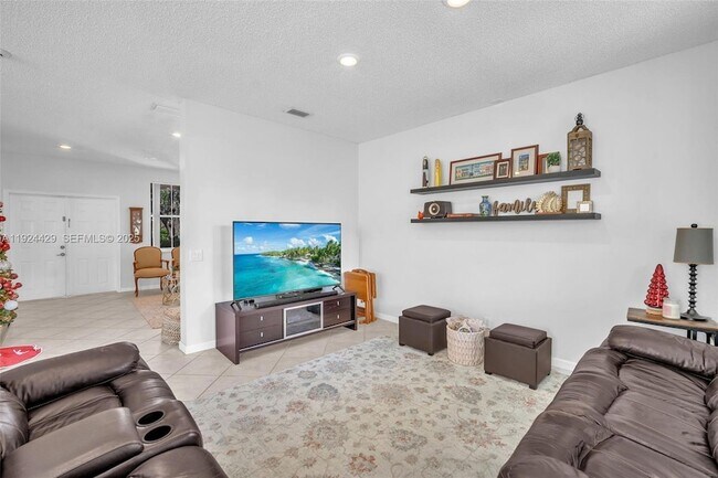 Building Photo - 1058 Tupelo Way