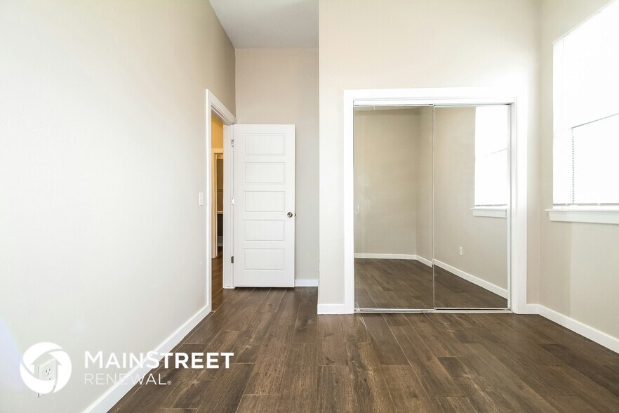 Building Photo - 11213 Paradise Out Ln