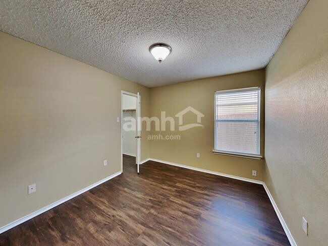 Building Photo - 4521 Quarry Cir