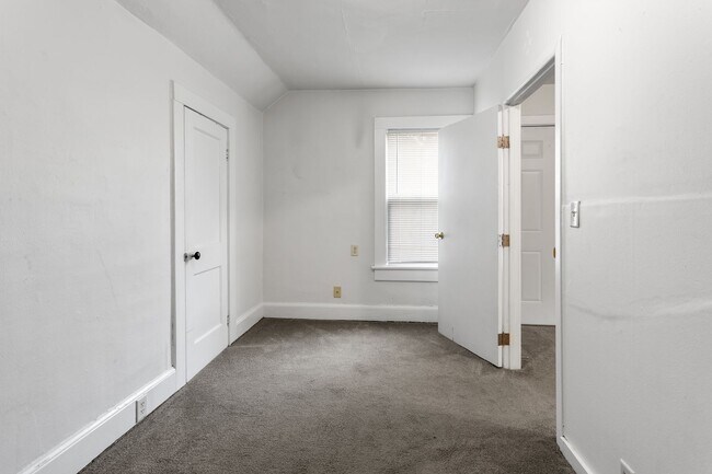 Building Photo - 1717 Walnut St