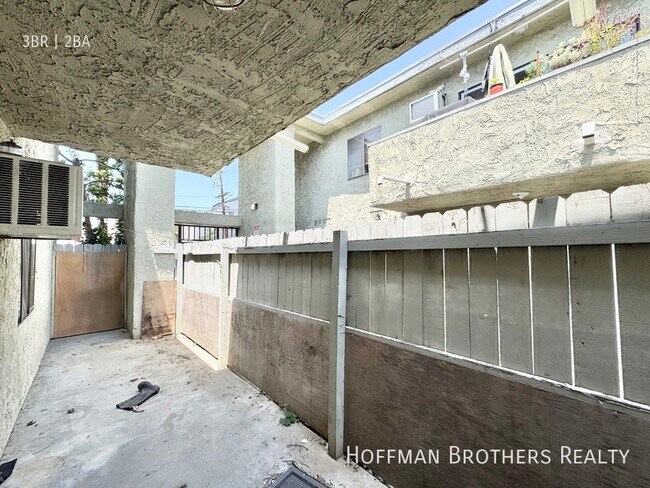 Building Photo - 9050 Tobias Ave