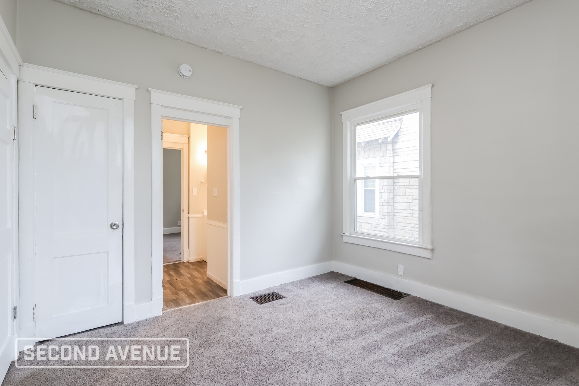 Building Photo - 635 S 43rd St