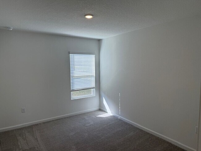 Building Photo - New Construction Rental, Conveniently Located near Cathedral Oak & First Coast Expressway