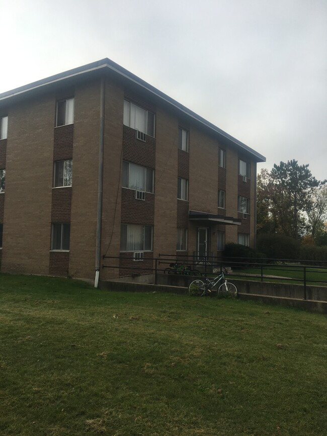 Primary Photo - 500 E Thomas St