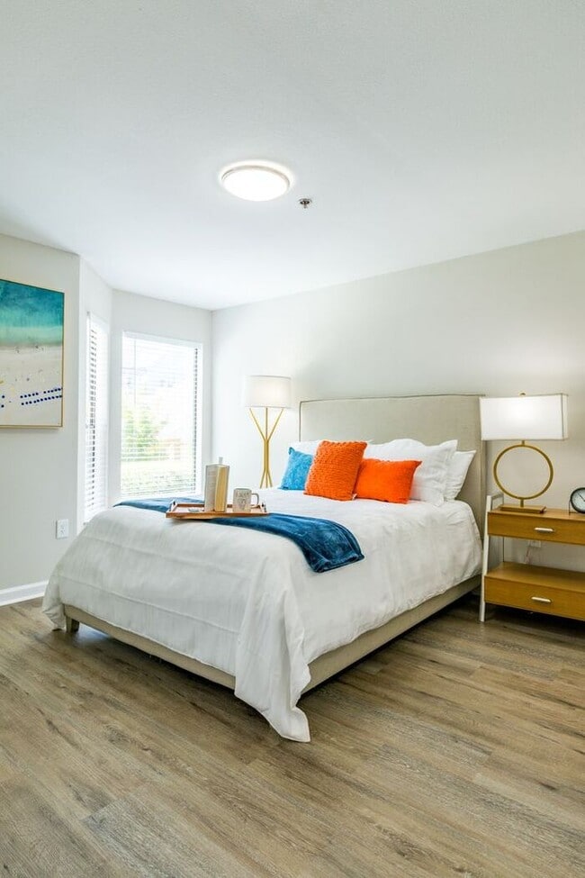 Building Photo - Move in Today @ The Spoke Peachtree Corners-Specials are Limited Time Only! 678-535-9535