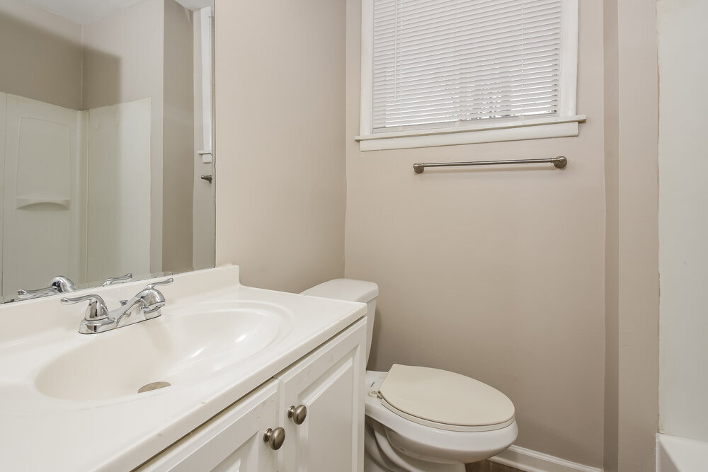 Building Photo - 448 King Arthur Ct