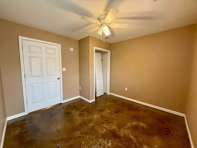 Building Photo - 3 Bedroom/2 Bathroom Home in Paragould AR - $1,350/month