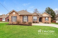 Building Photo - 418 Anthony Branch Dr