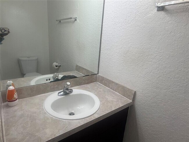 Building Photo - 23 Flatfish Dr