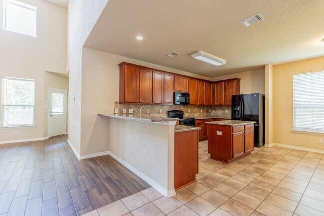 Building Photo - 14010 Bella Donna