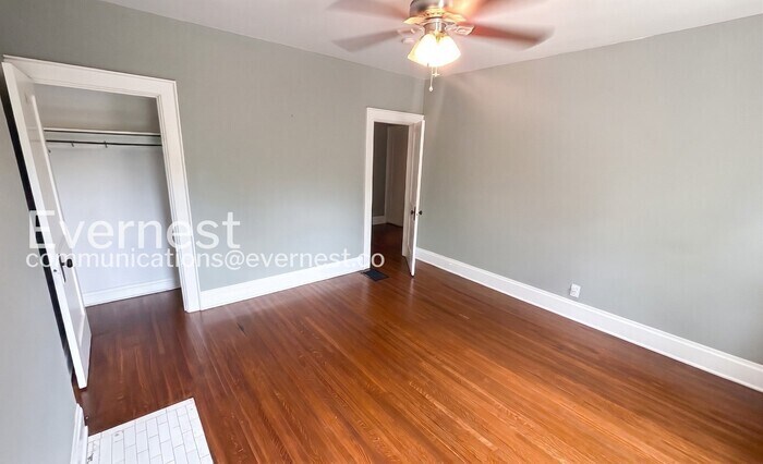 Building Photo - 700 Linwood Ave