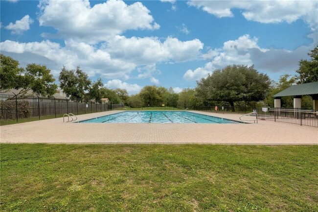 Building Photo - 3514 Batson Dr