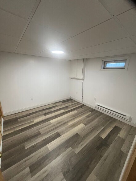 Building Photo - 31 Bossi Ave