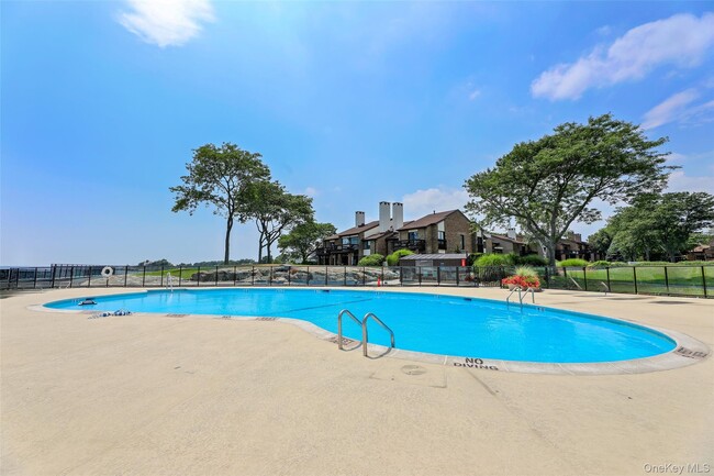 Building Photo - 36 Waters Edge