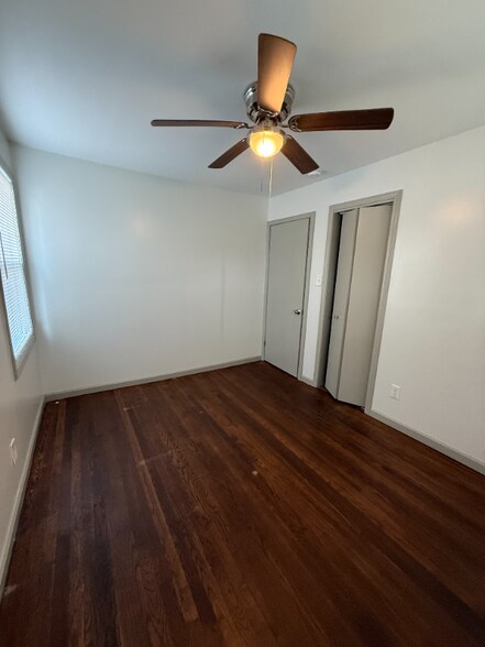 Building Photo - 3134 Parkway Ave