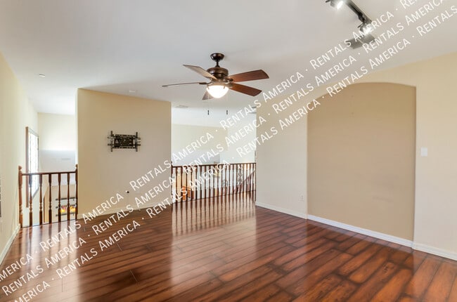 Building Photo - 15549 S Via Puente Azul