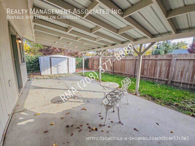Building Photo - 4106 Tredwell Pl