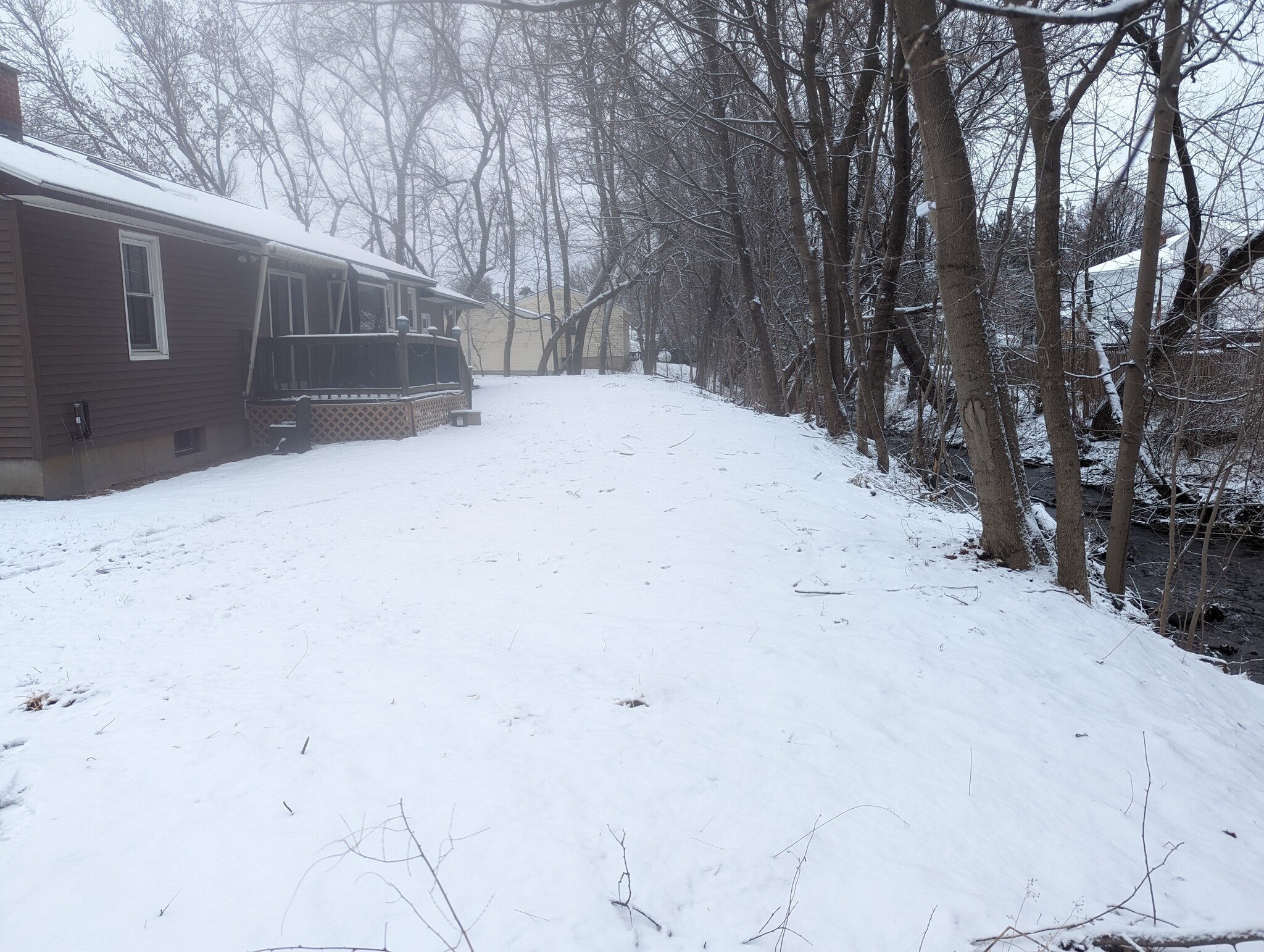 Building Photo - 212 Dewey St