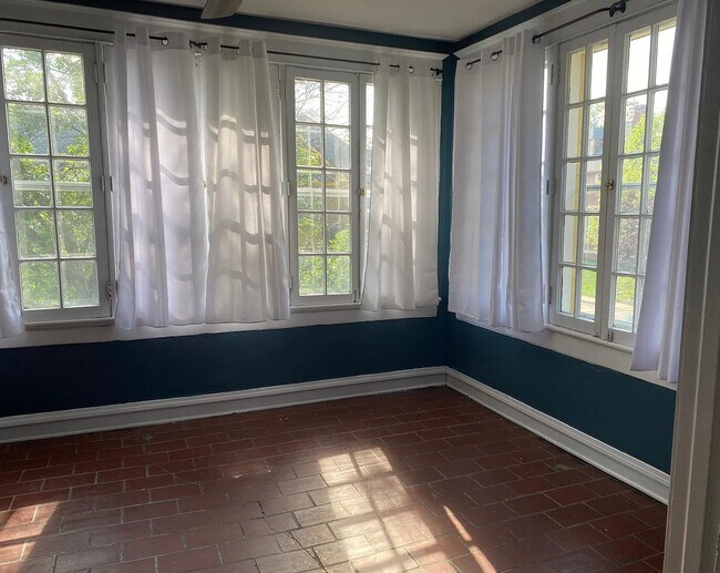 Building Photo - 2128 N Pennsylvania St