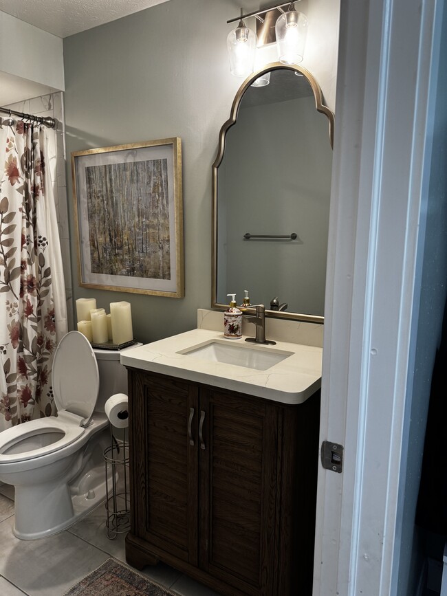 Main floor bathroom - 31021 White Rd