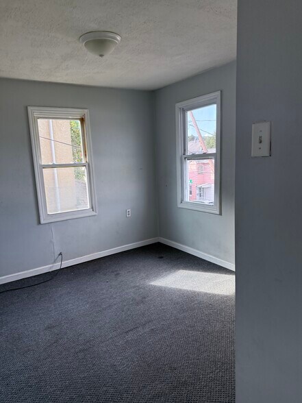 Building Photo - 1109 Howell St