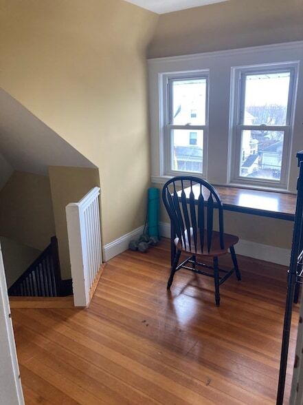 Building Photo - 24 Cushing St