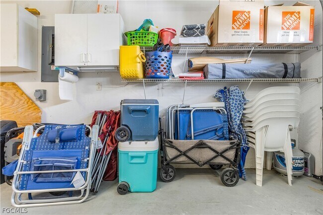 Building Photo - 428 SW 37th St