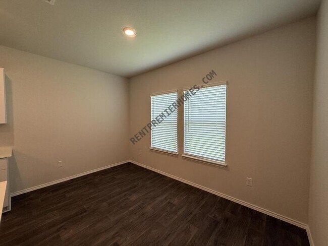 Building Photo - 15531 Peppercorn Isle