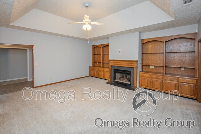 Building Photo - 6928 Cherry Creek Dr