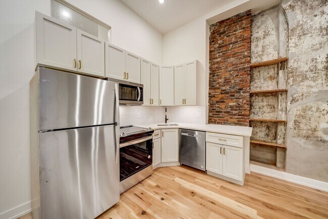 Building Photo - 620 S 8th St