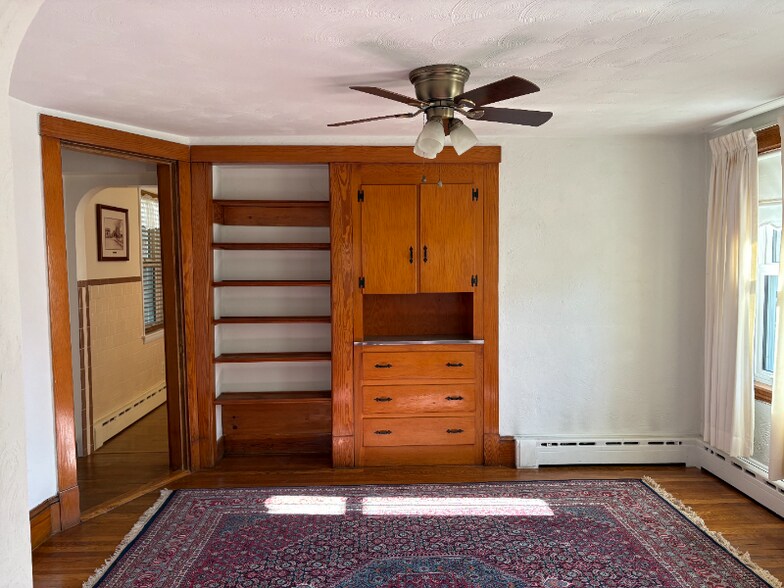 Building Photo - 77 Purchase St