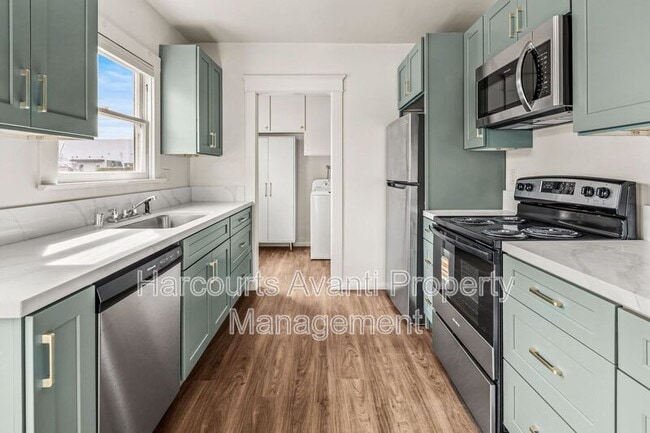 Building Photo - 915 Civic Center Dr