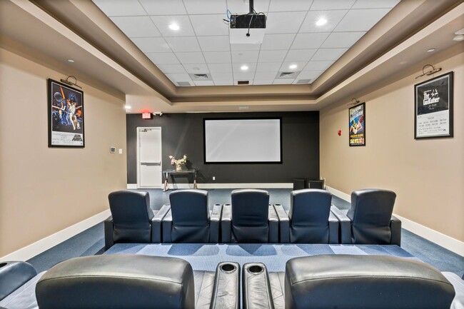 Building Photo - 2/2 in Marina Grande