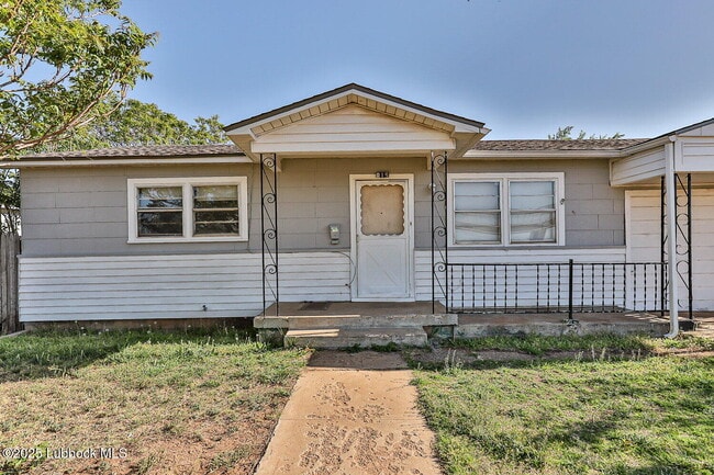 Building Photo - 815 52nd St