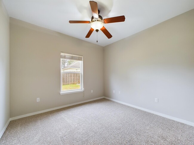 Building Photo - 143 Creve Core Dr