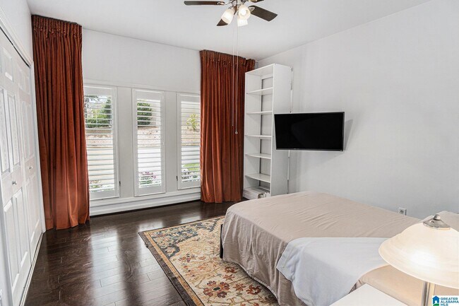 Building Photo - 5539 Hampton Heights Dr