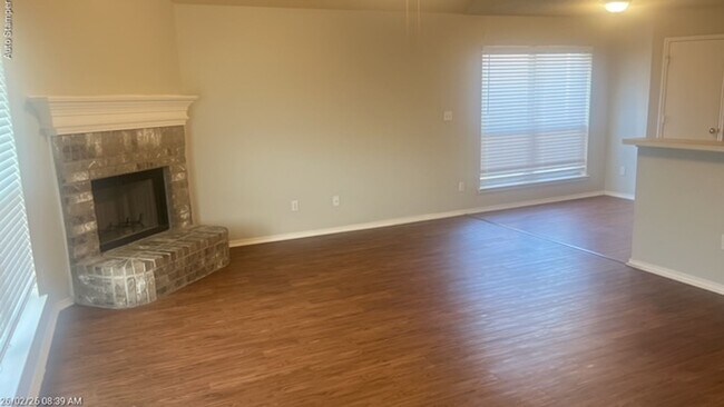 Building Photo - 2913 Vicksburg Ln