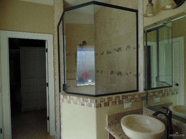 Building Photo - 2601 S "M" St