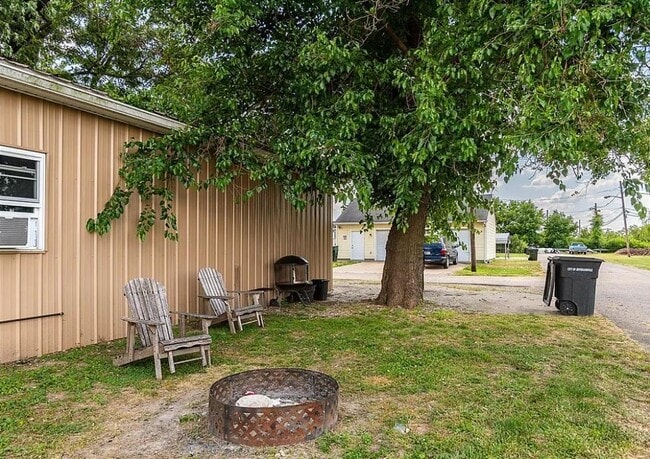 Building Photo - 1029 Thomas V Bryant Dr