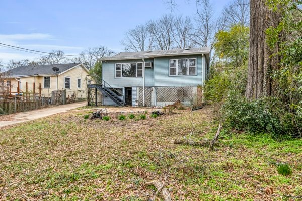 Building Photo - 710 10th St N