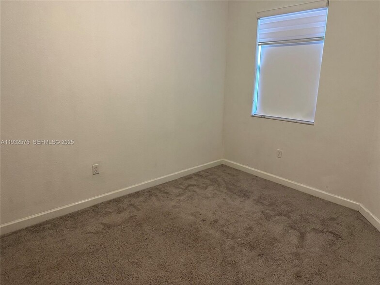 Building Photo - 25137 SW 108th Ave