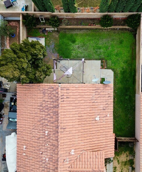 Building Photo - 3220 E Avenue S2