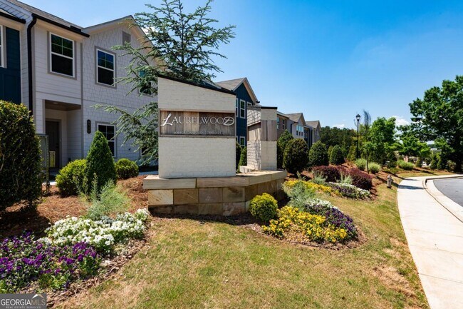 Building Photo - 5542 Highland St