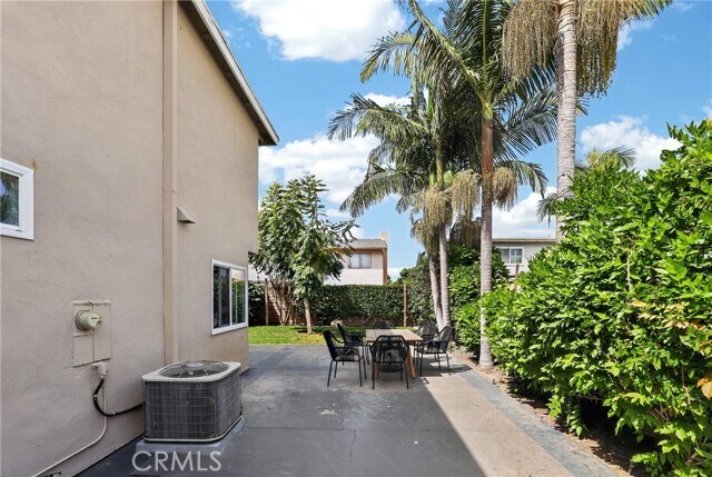 Building Photo - 8631 Larkport Dr