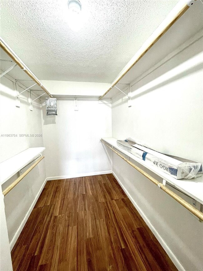 Building Photo - 1501 S Ocean Dr