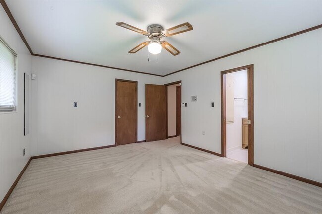 Building Photo - 3523 Glen Haven Blvd