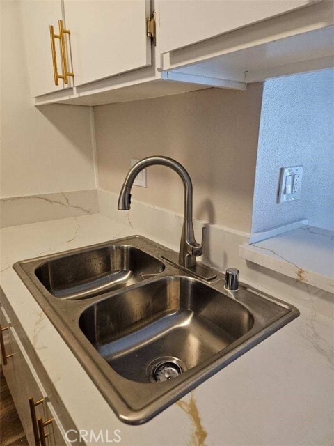 Building Photo - 18307 Burbank Blvd