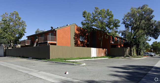 Building Photo - Arrow Wood Apartments